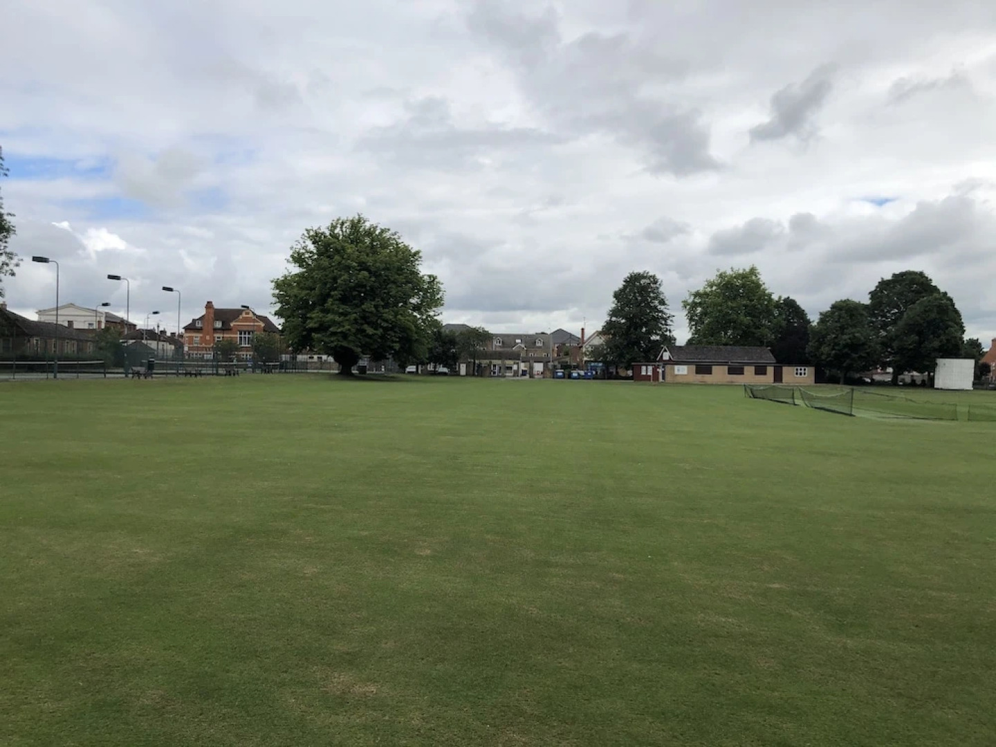 Superb Apartment With Sky Glass TV and Netflix