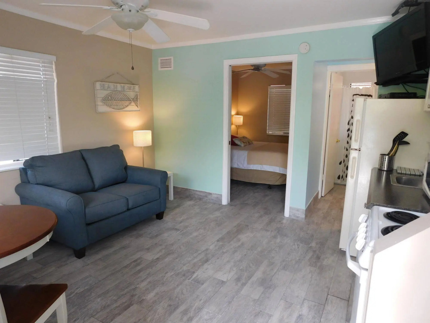 Nokomis Inn and Suites