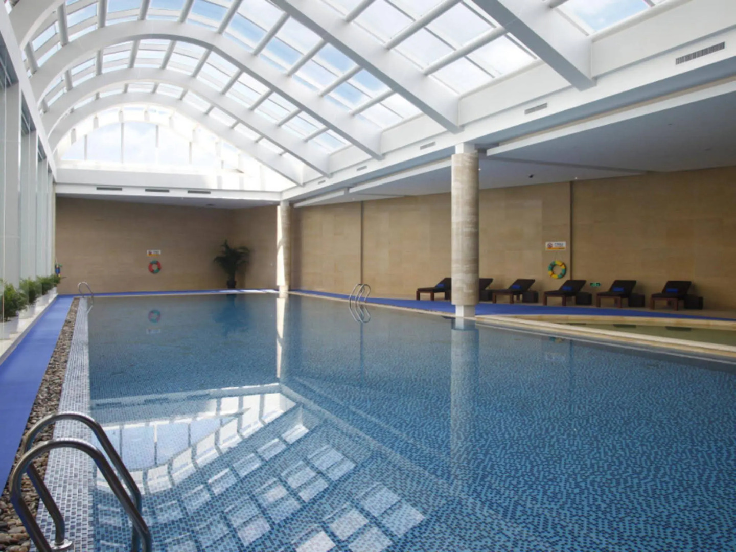 Howard Johnson Sunshine Plaza Ningbo