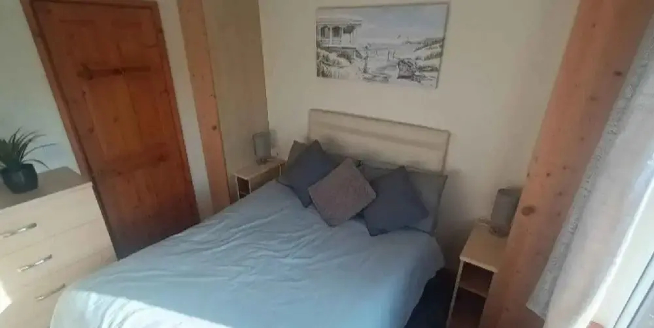 Lodge - Sleeps up to 6, pet Friendly & bbq Allowed