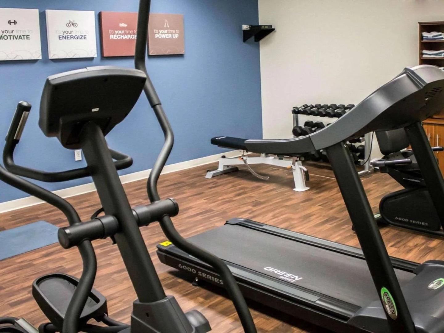 Comfort Suites Lake George