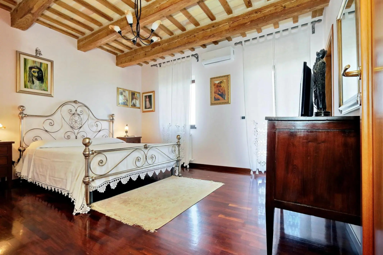 An old country house recently renewed for a magic stay!-Villa Maria