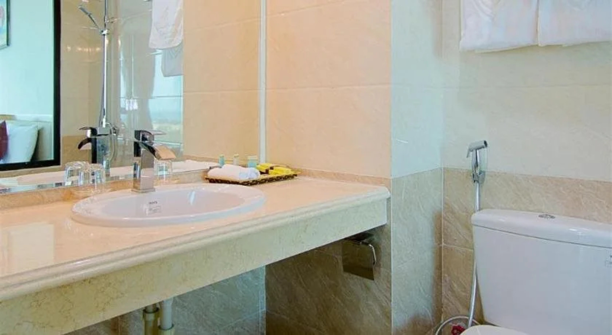 Amanda Quang Binh Hotel