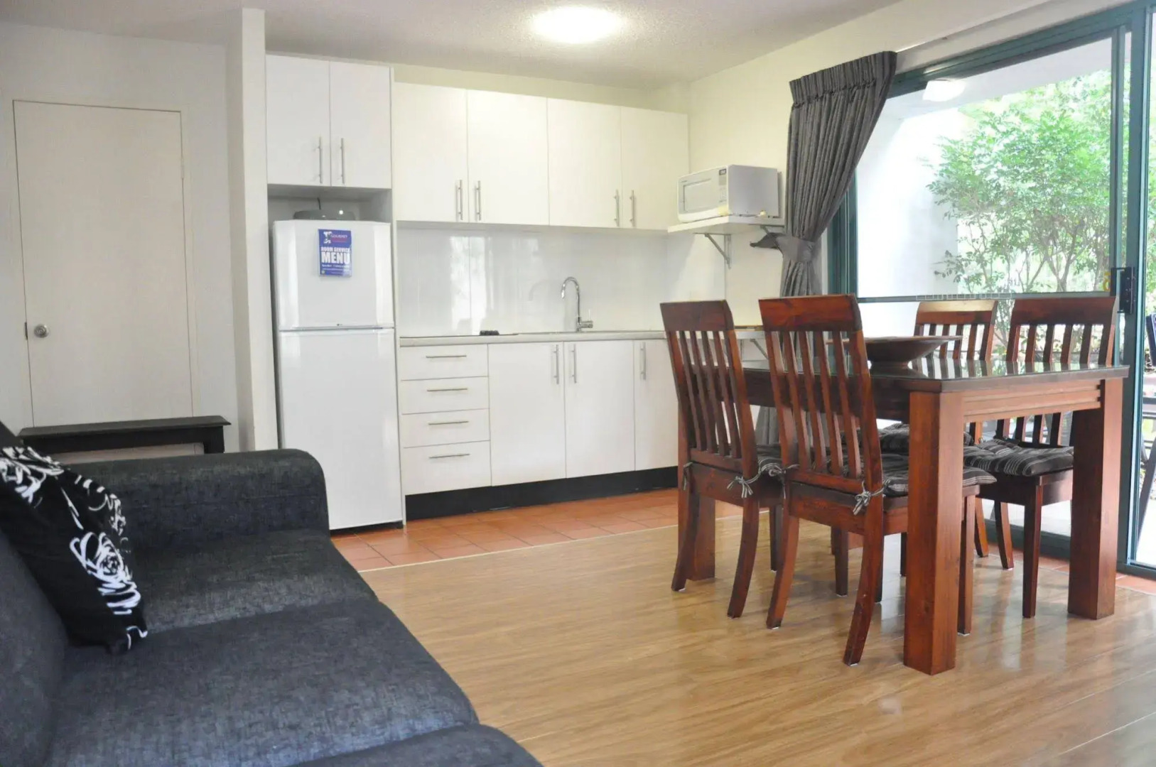 Chez Noosa Holiday Apartments