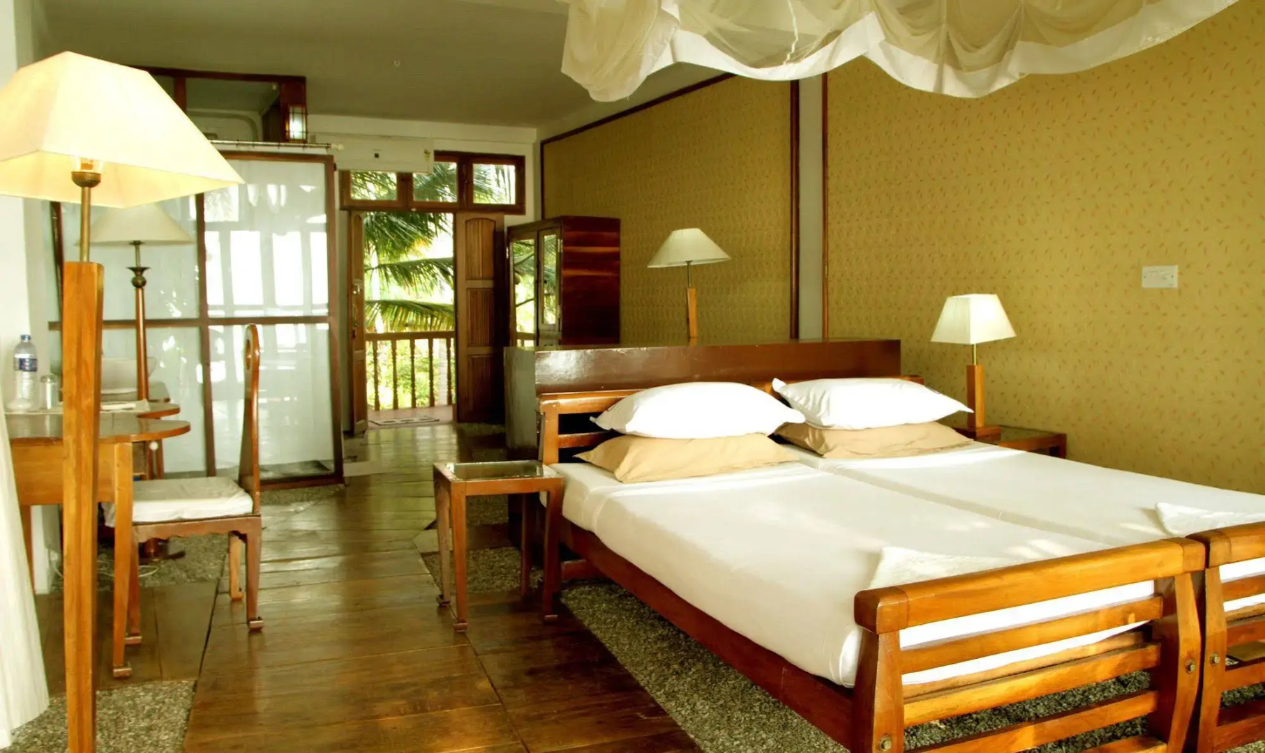 The Eco, The Poolside Beach Retreat