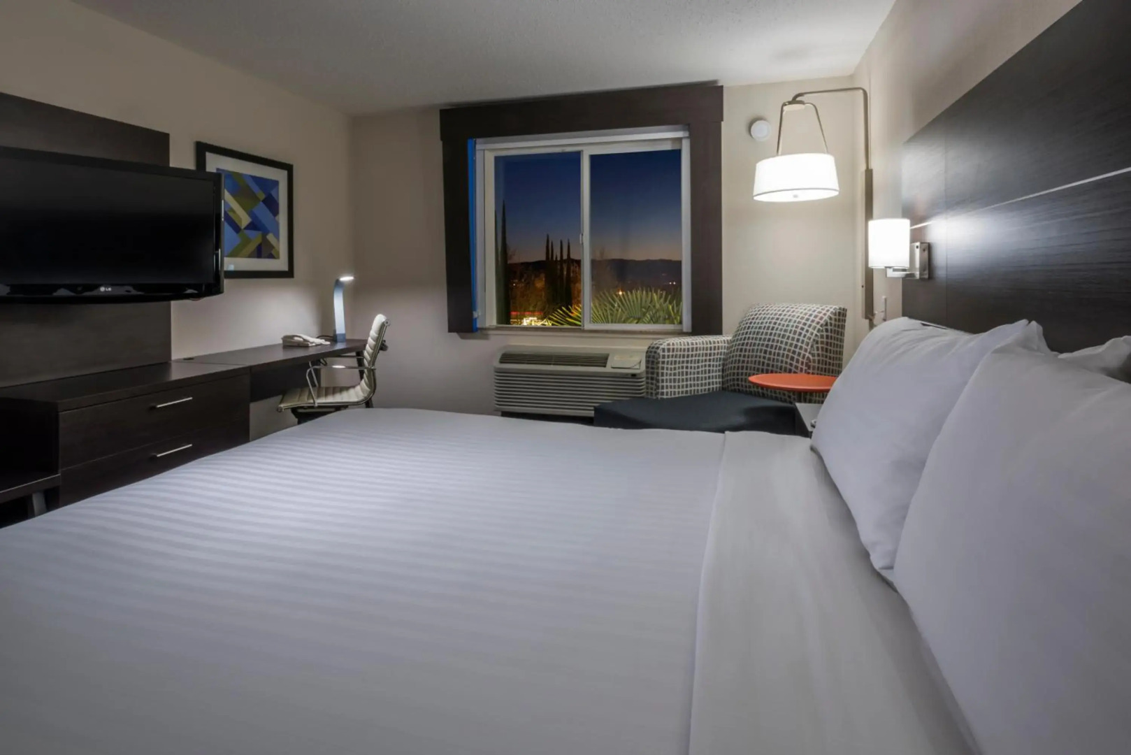 Holiday Inn Express Hotel & Suites Livermore by IHG