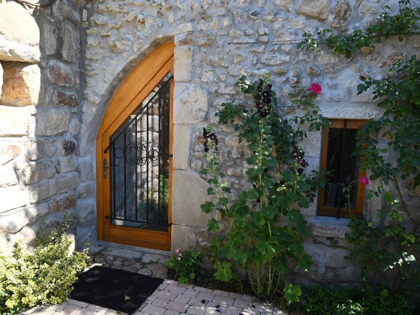 Fascinating Villa in Largentière with Garden