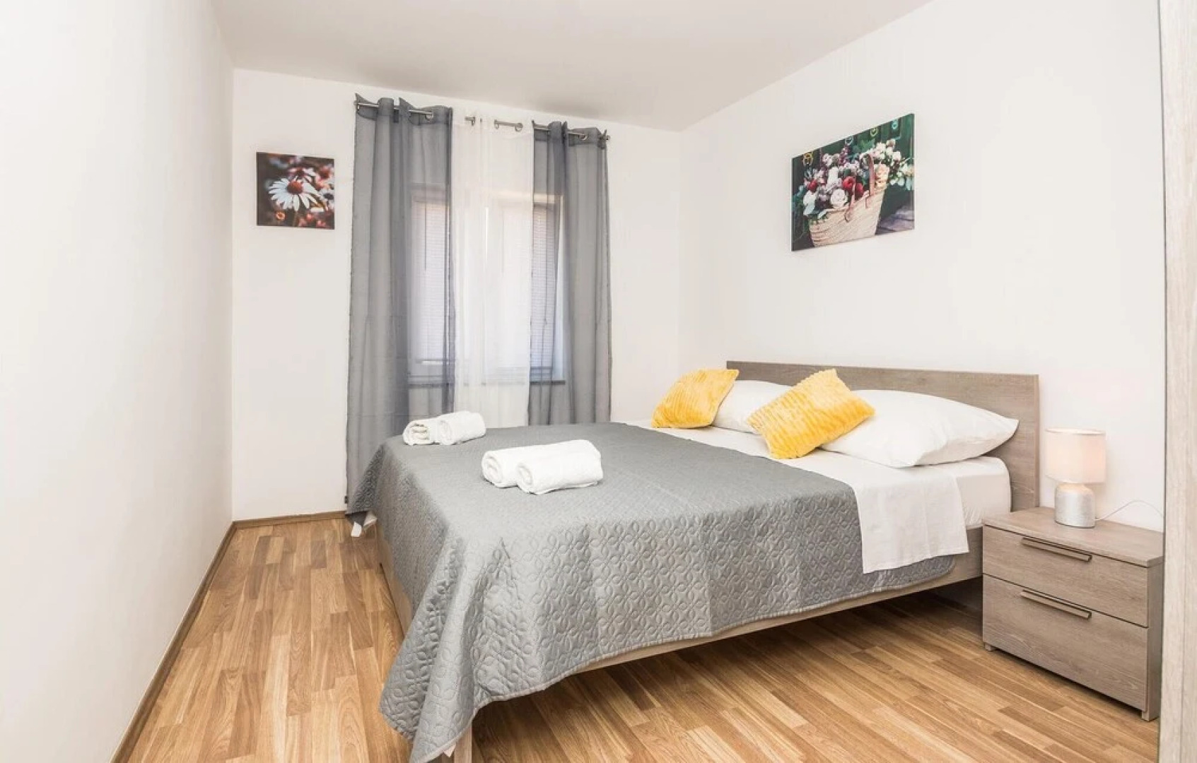 Beautiful Home in Donje Rastane With 3 Bedrooms, Wifi and Outdoor Swimming Pool