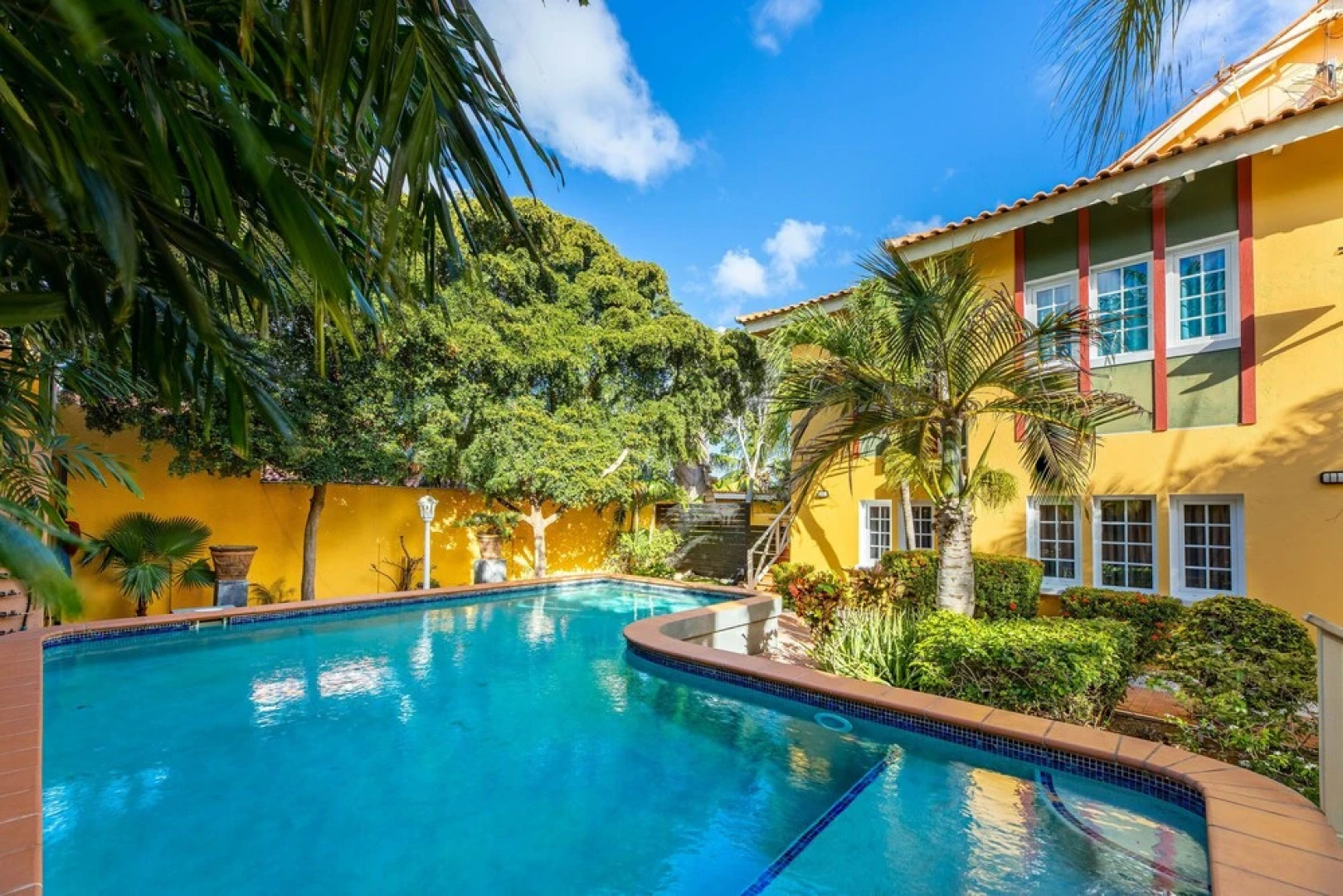 Spanish Water Marina Apartments