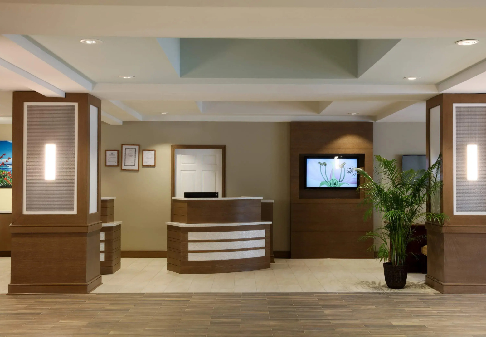 Courtyard by Marriott Nassau Downtown/Junkanoo Beach