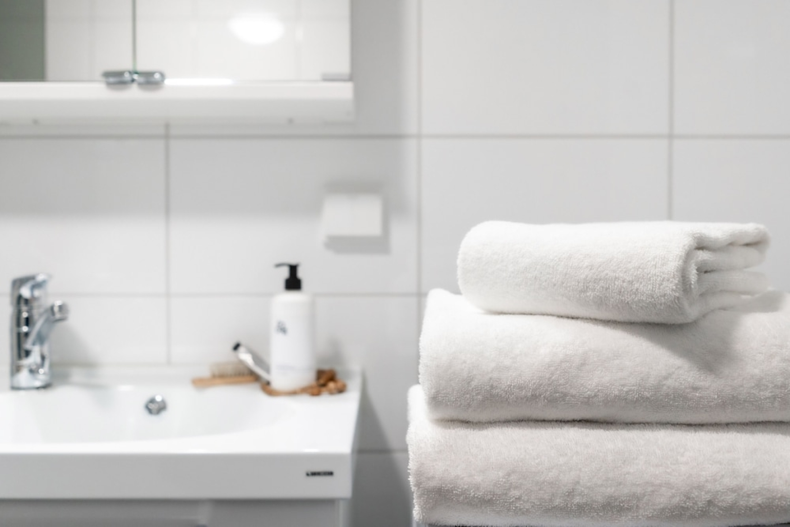 Stylish 1br with balcony in new building