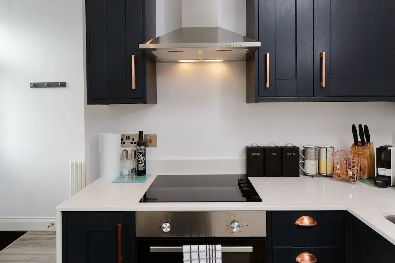 Dollar Apartments at 39