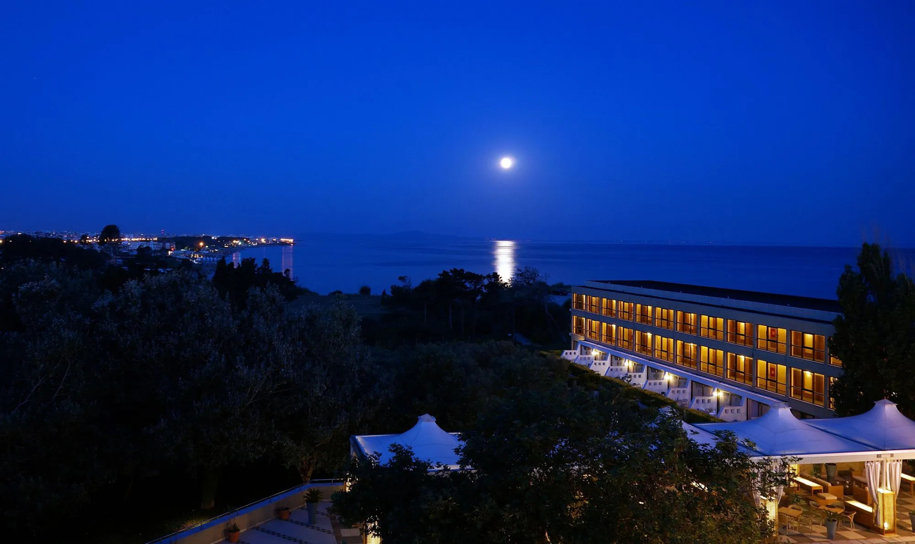 Alexander Beach hotel & Spa