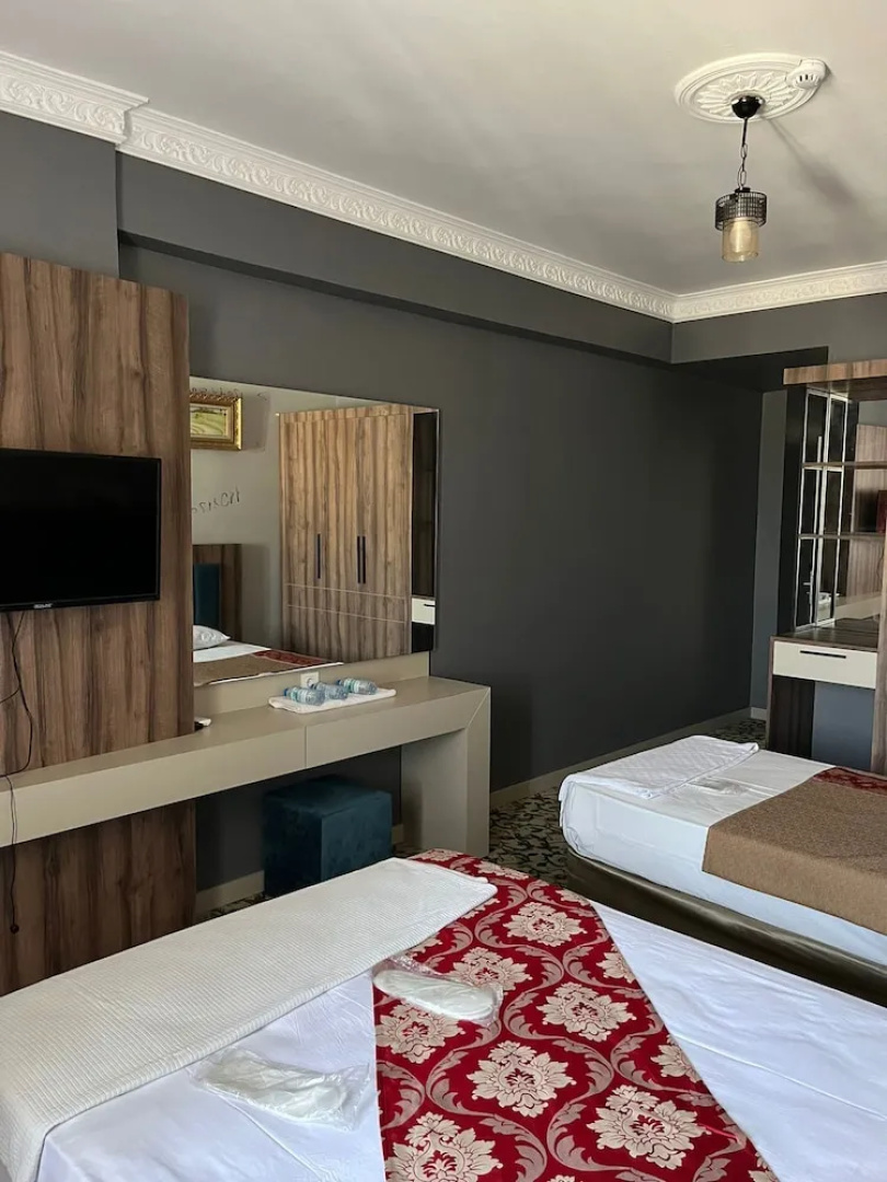 Metros Hotel