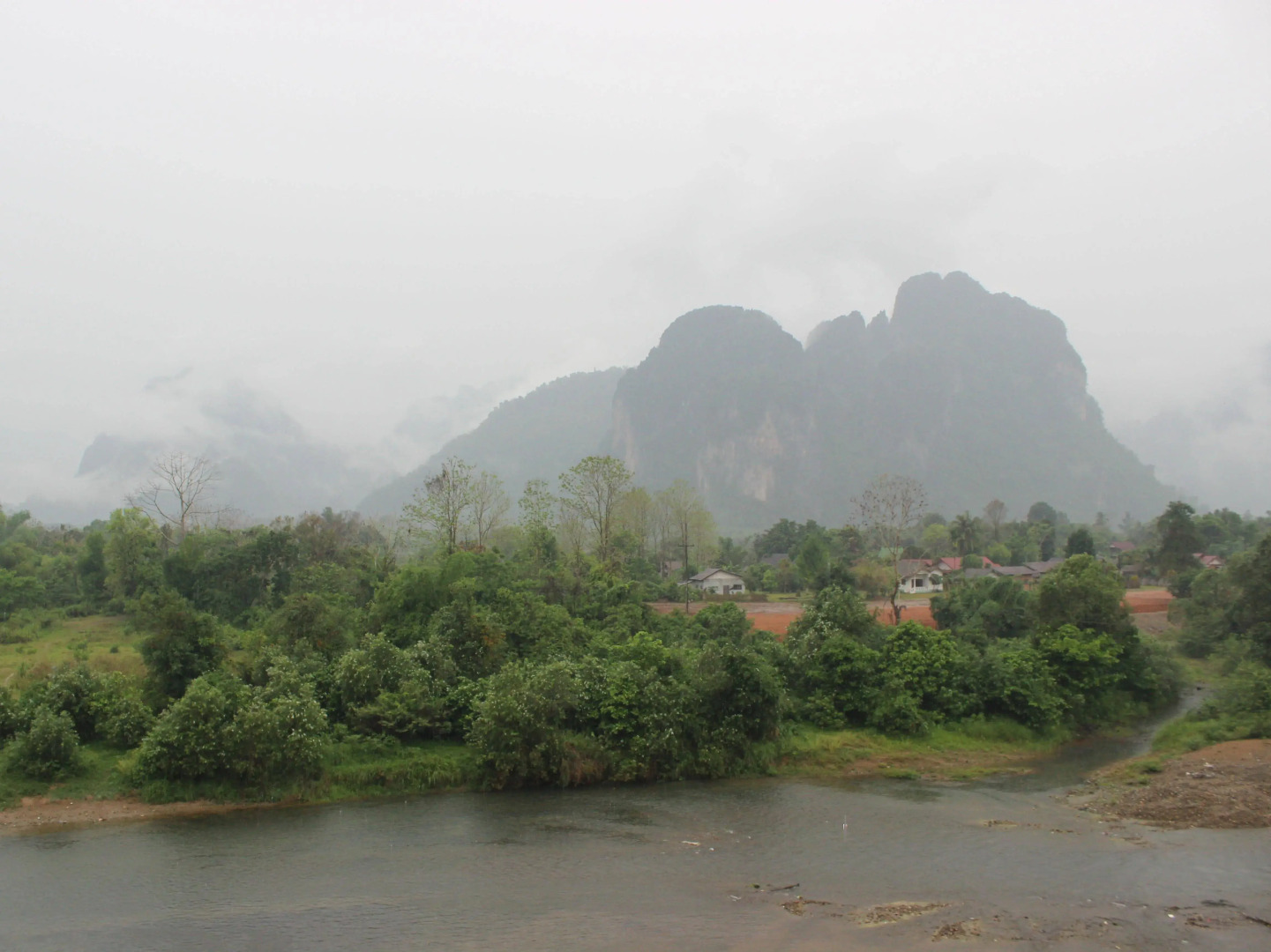 The Grand Riverside Hotel