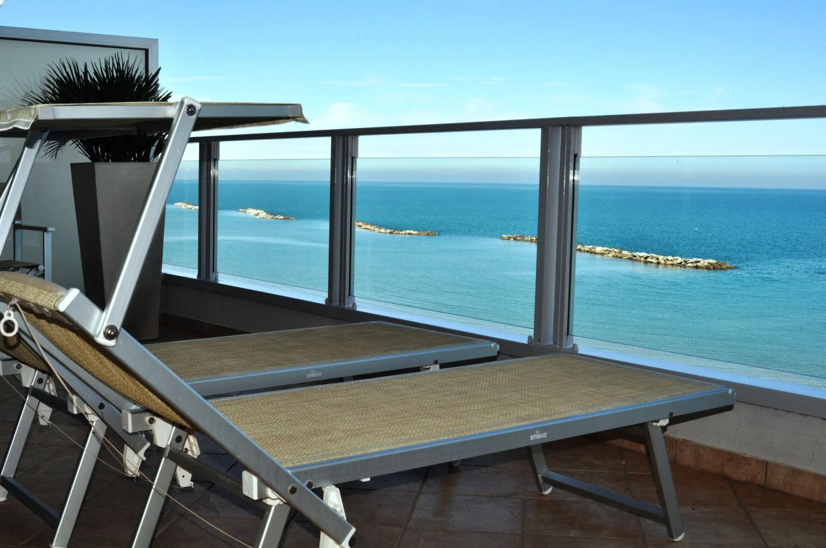 Vistamare Suite Hotel