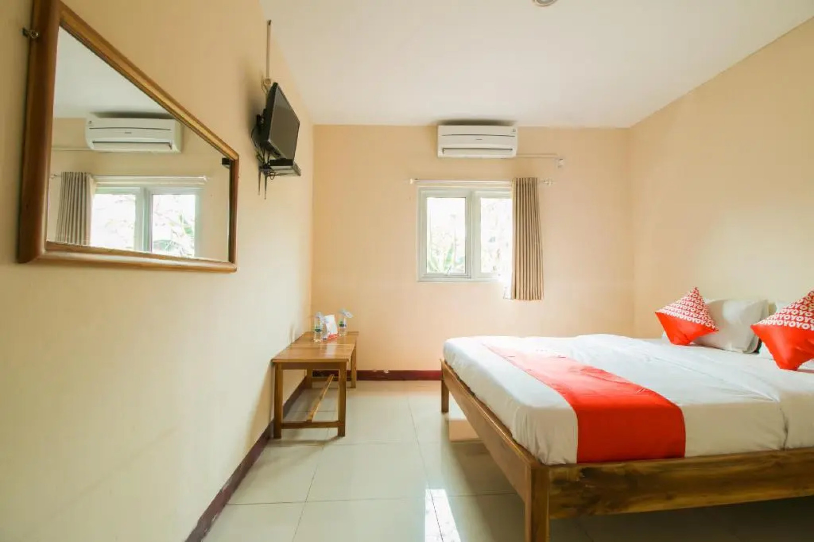 OYO 946 Penginapan Menara Megah Syariah