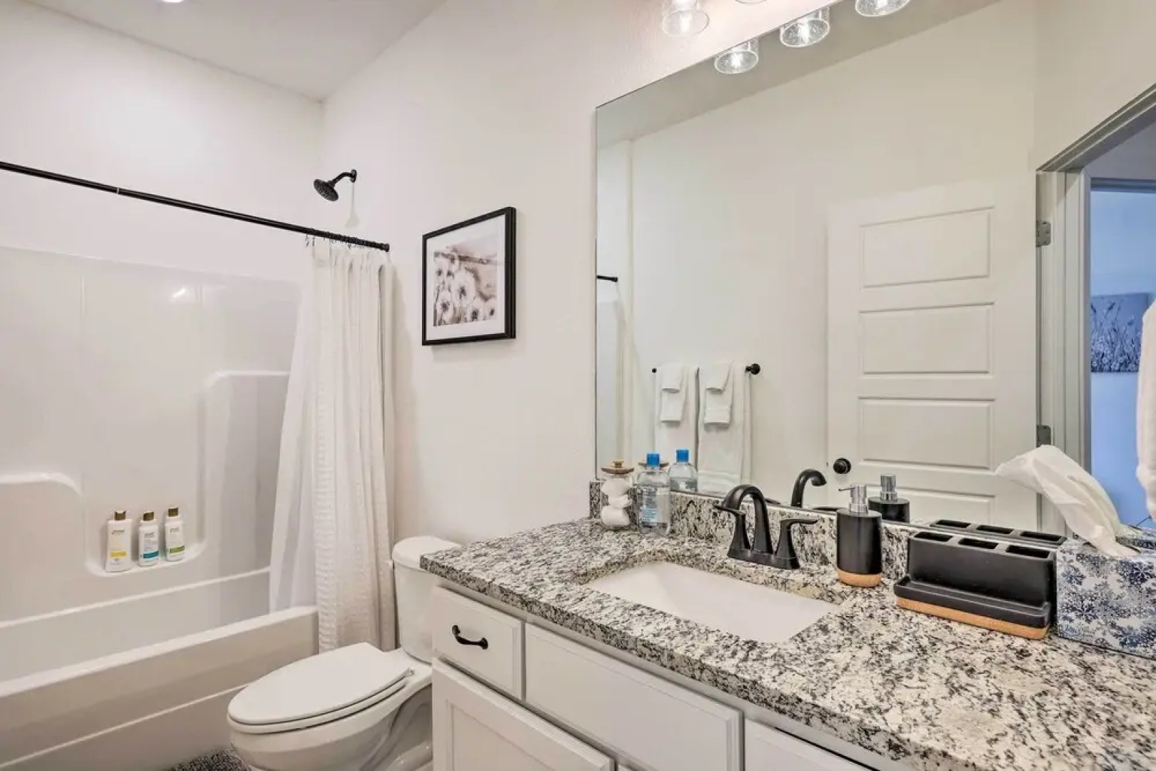 Newly Built Bella Vista Home Near Lakes