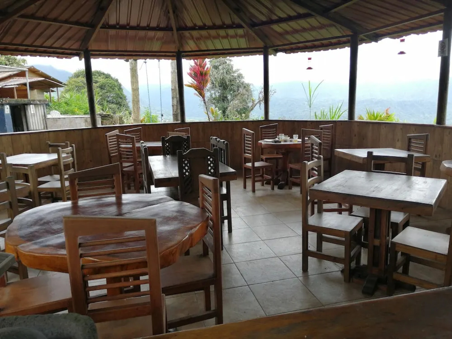 Mindo Paradise Hosteria