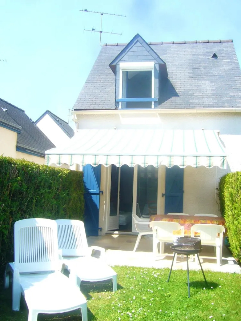 House With 2 Bedrooms in Sarzeau, With Pool Access and Enclosed Garden
