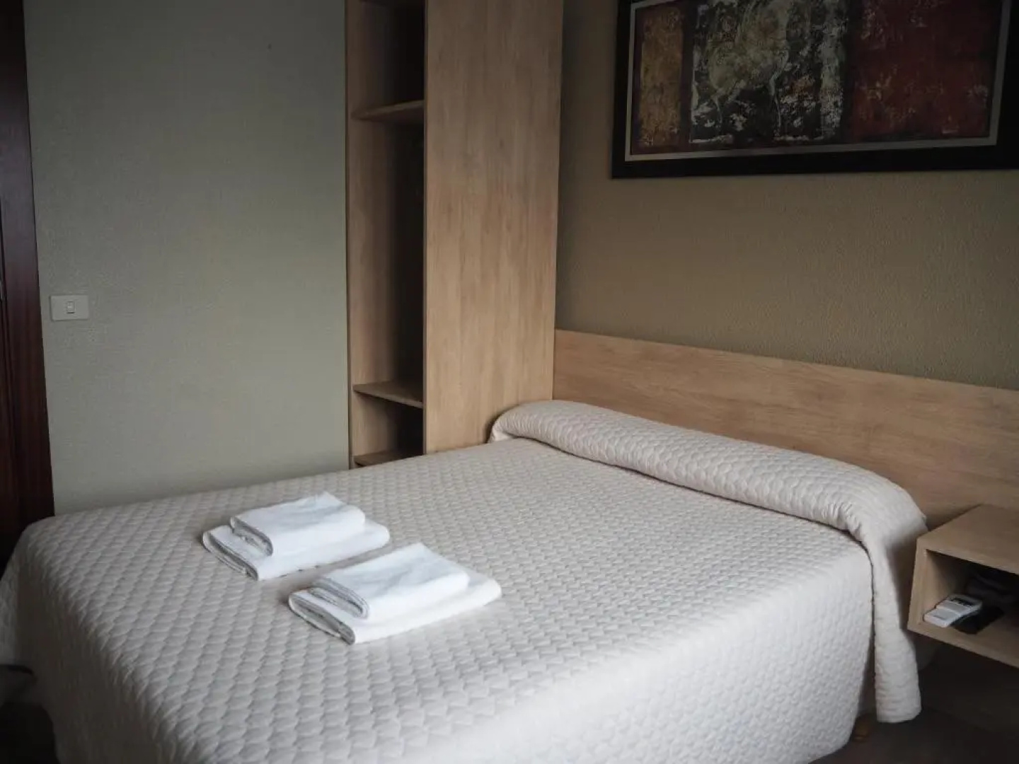 Hostal Acella