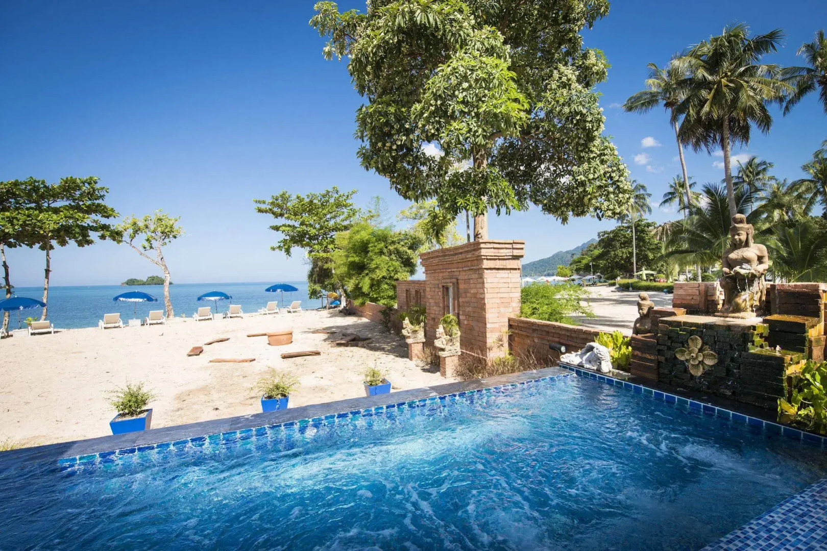 The White Knot Koh Chang