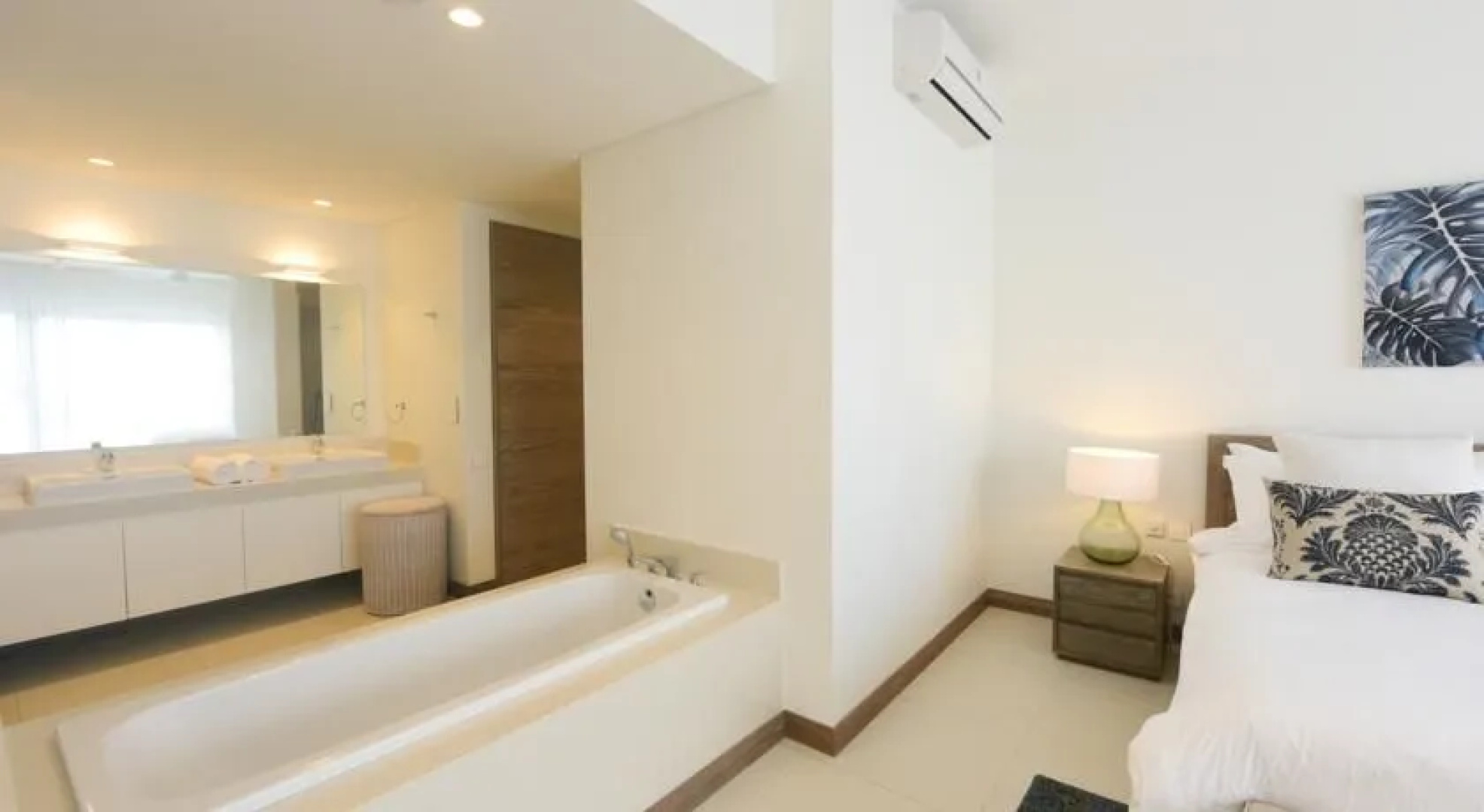 AO Luxury Residence by BARNES
