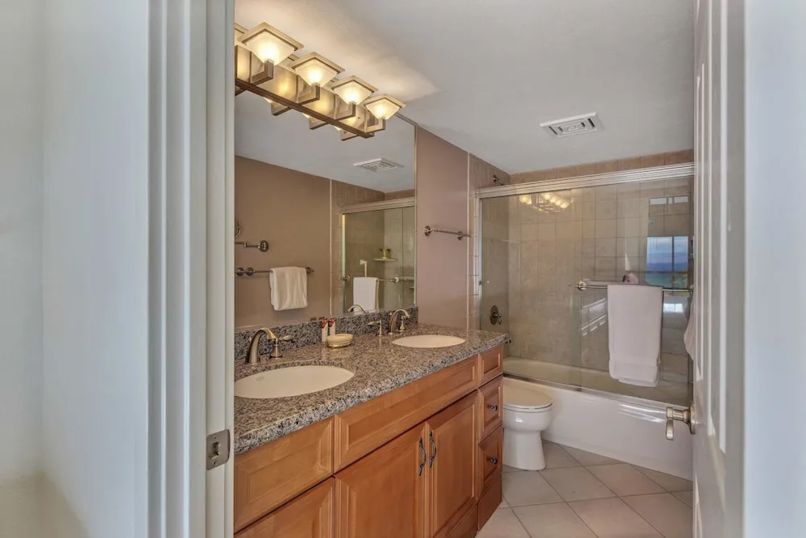 Kahana Villa Condo Apt E701 - 2 Br Condo