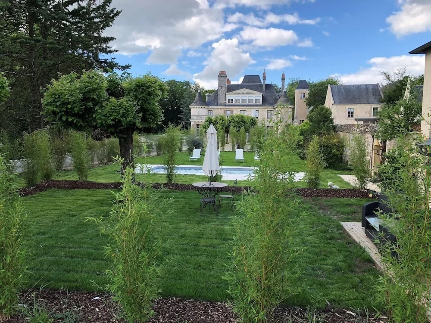 Cottage du chateau for 4 people – 90 m²- 2 bedrooms – 2 bathrooms – pool