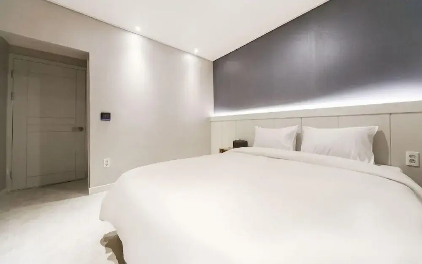 Vallas Hotel & Guest house