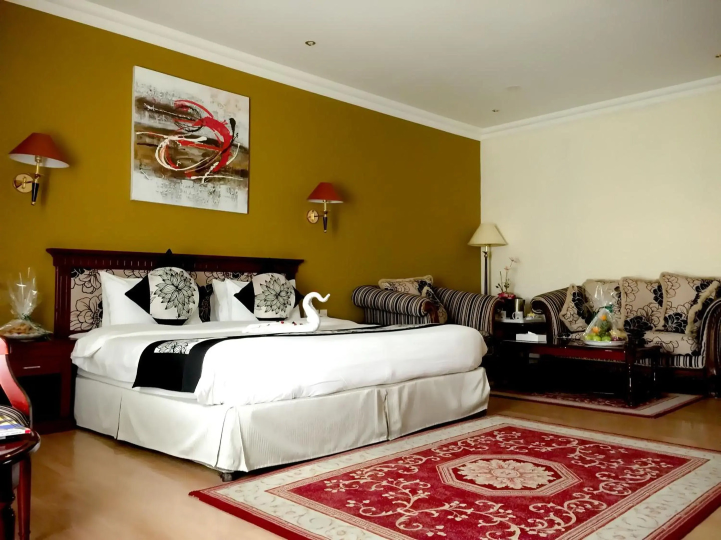 Pars International Hotel