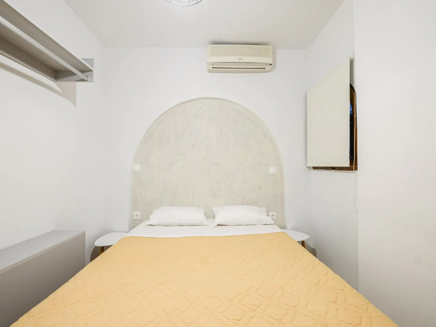 Comfortable Holiday Home With Terrace