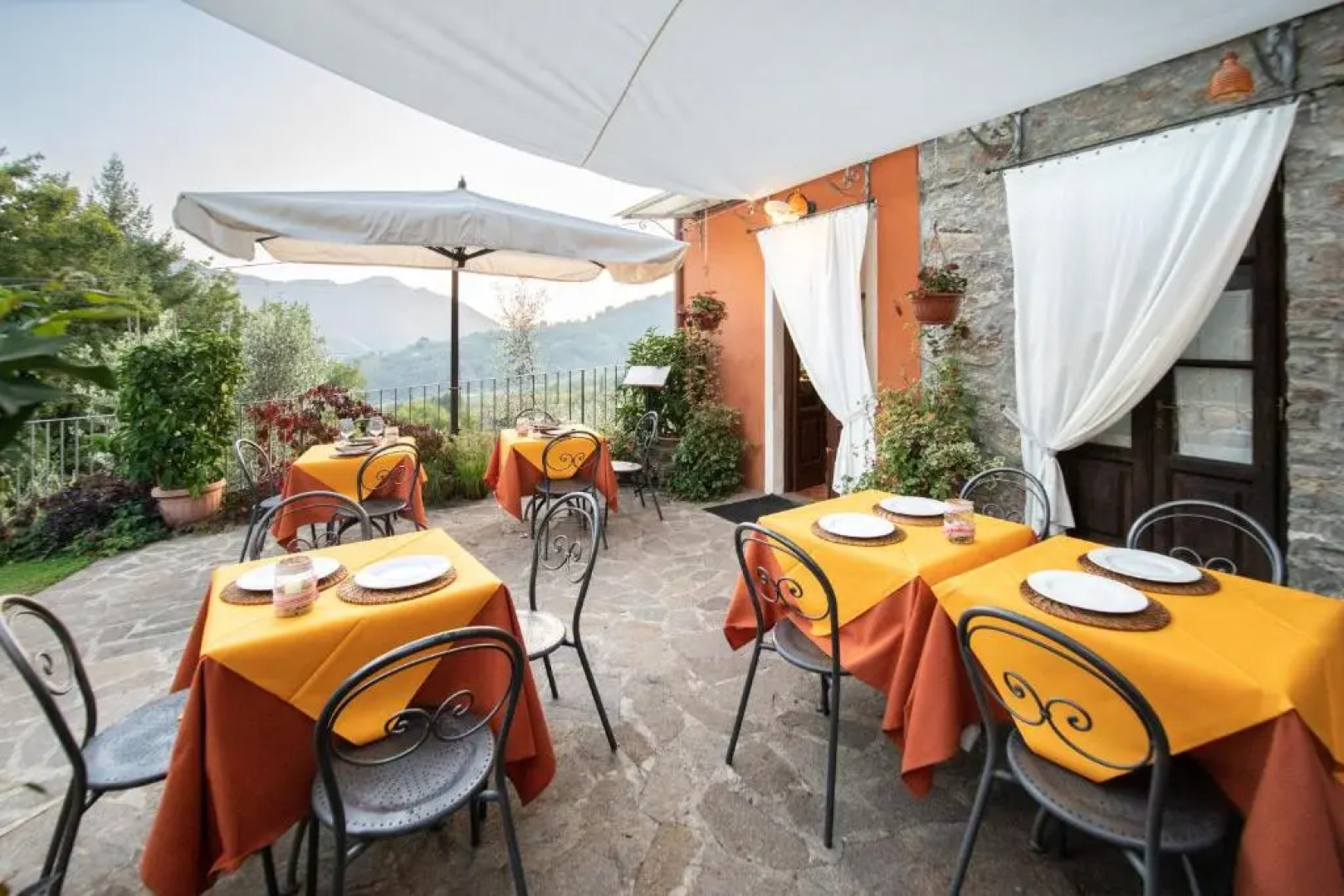 Casetta di Butia, Glicine Apartment