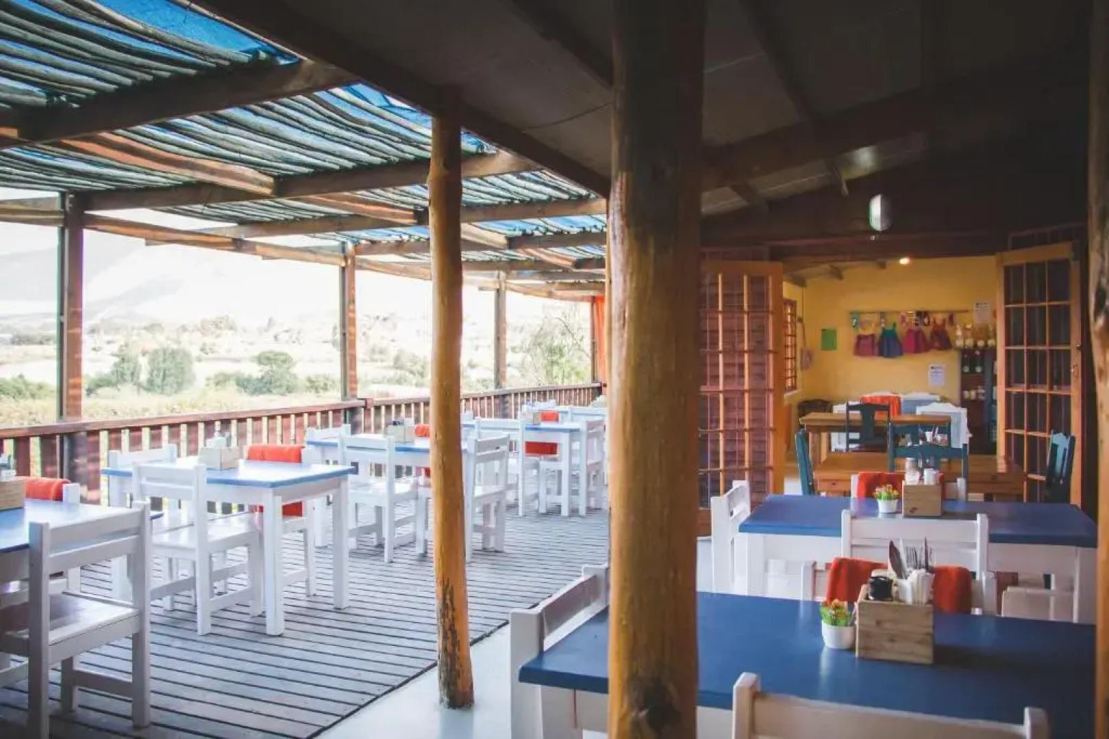 Blue Cow Barn - Boutique Farm