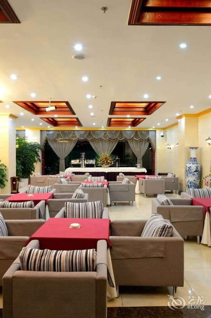 Shizong Diheng Hotel