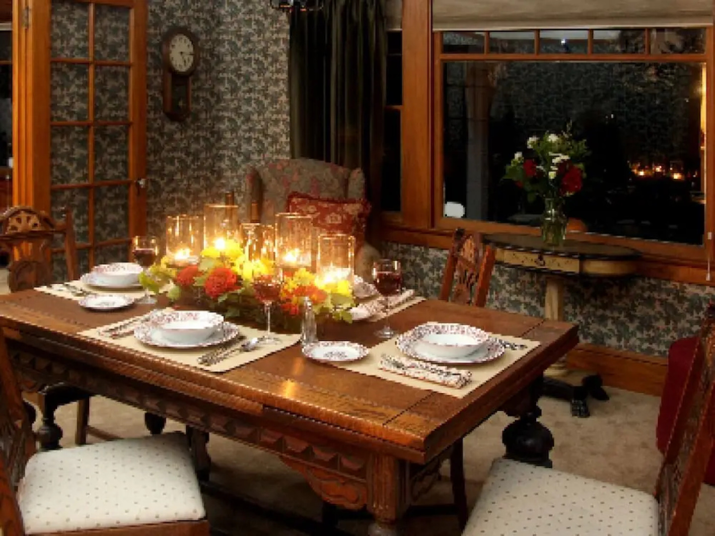 Cottage on Armstrong