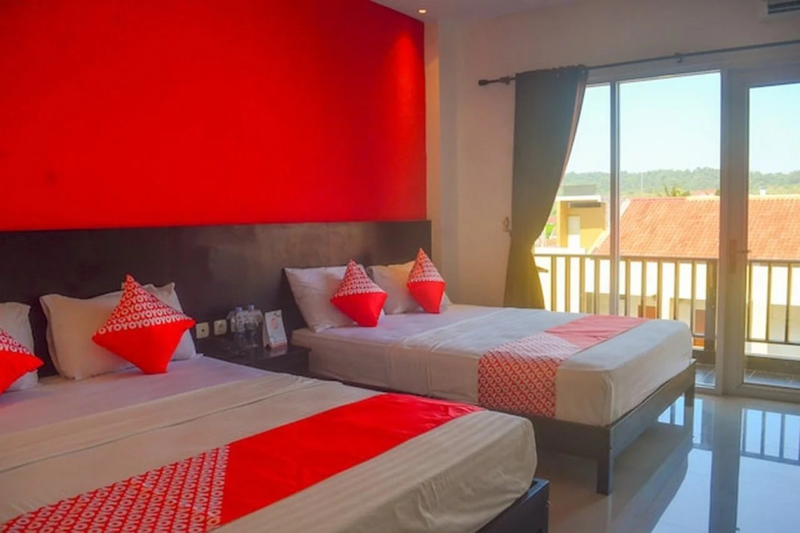 Capital O 1246 Hotel Grand Pacific