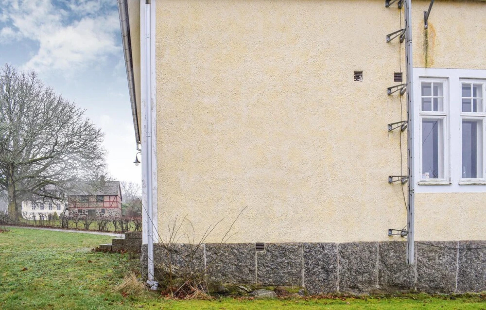 Awesome Home in Listerby With 4 Bedrooms and Wifi