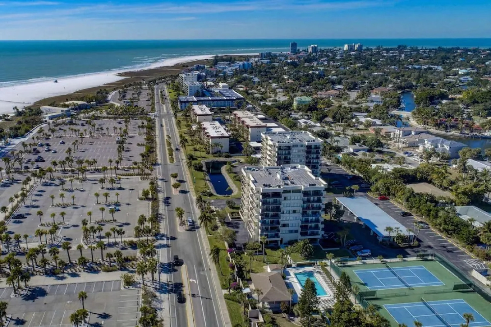 Our House at the Beach - 5th FL