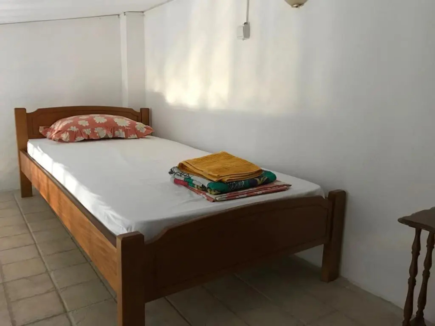 Ideal 3-floor Maisonette next to the sea