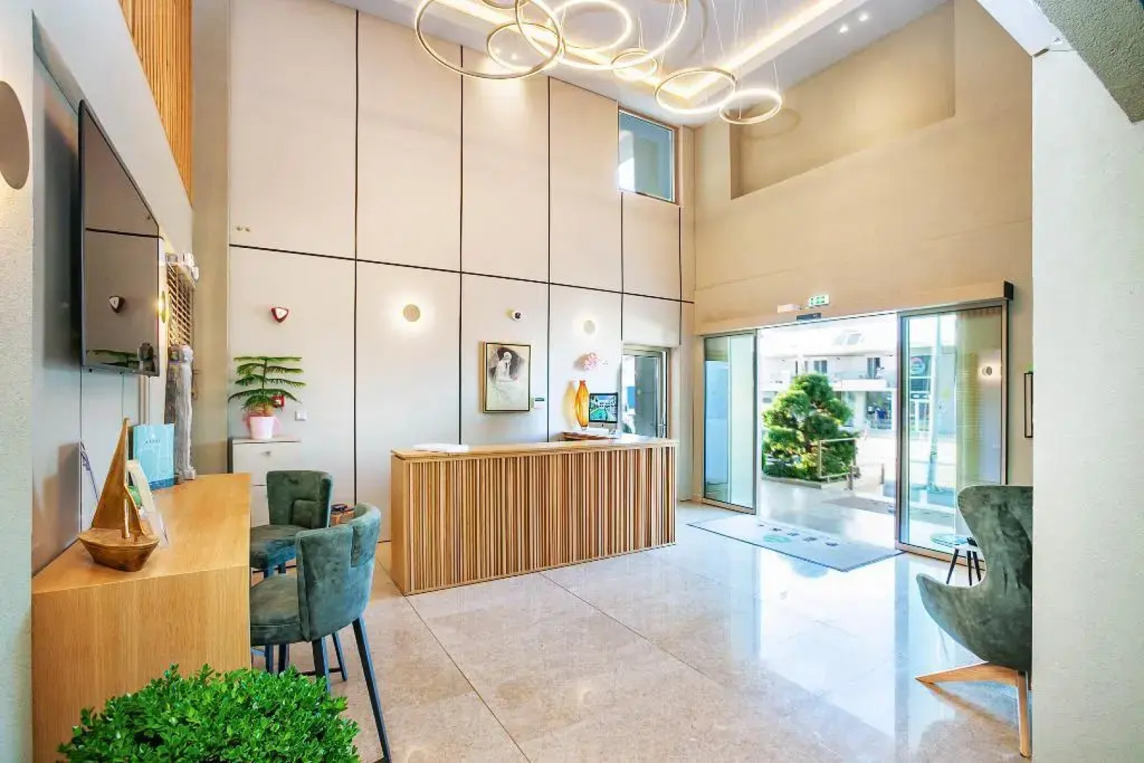 Pefki Deluxe Residences