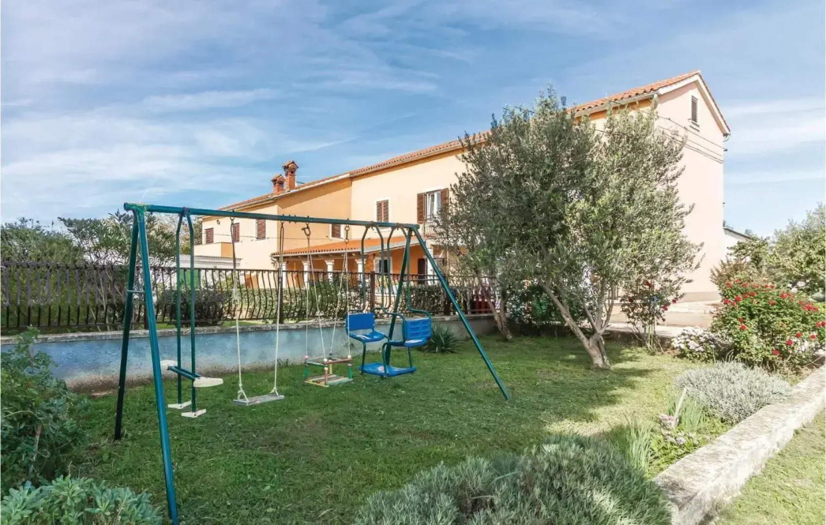 Apartment Valtursko polje I