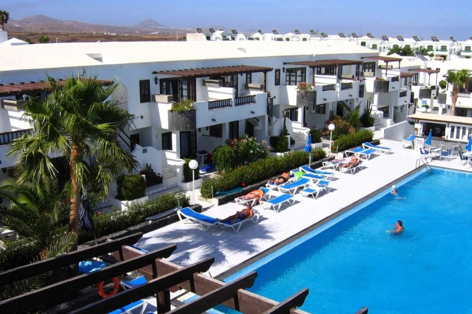 Apartamentos Plaza Azul