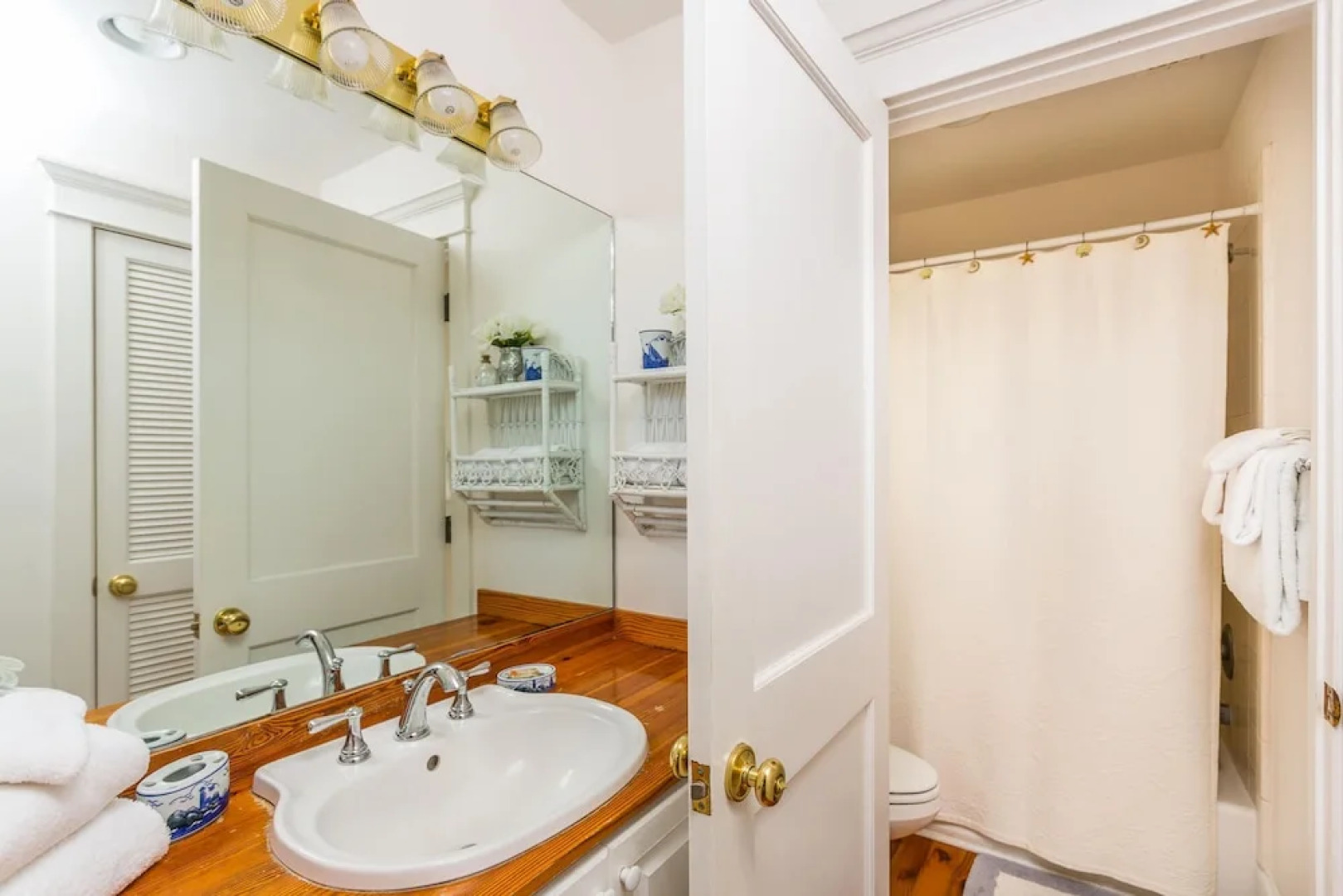 30 Coast Cottage Lane by Hodnett Cooper