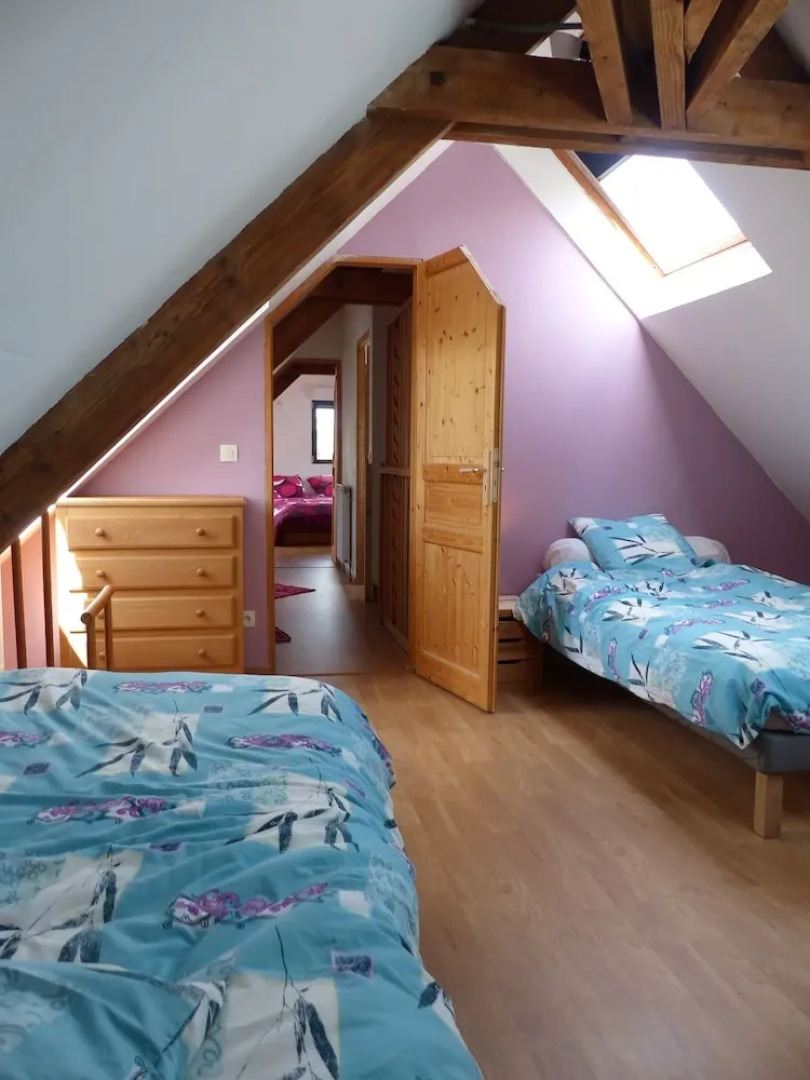 Gîte 9 pers centre ville jardin et parking clos, superbe vue