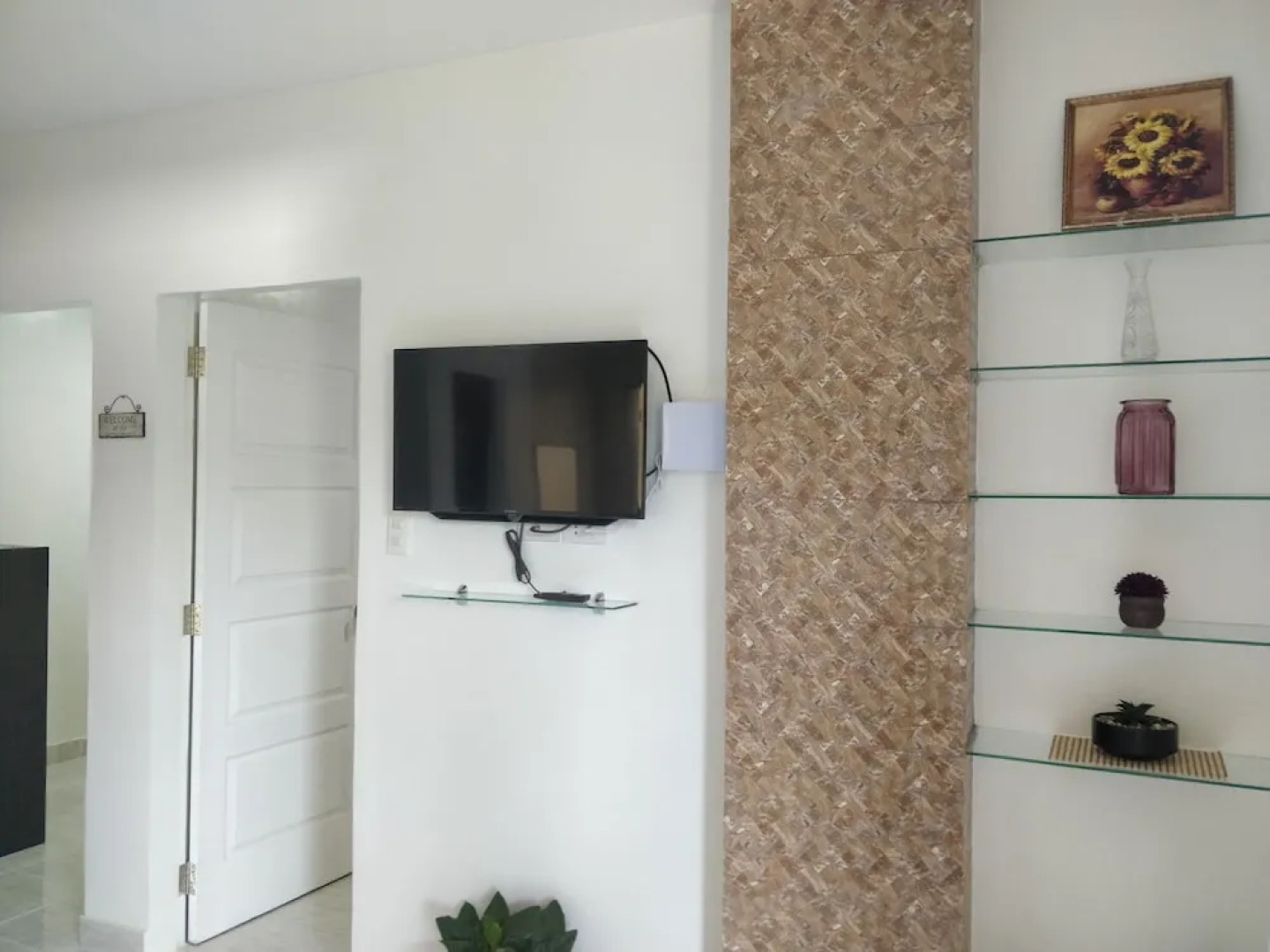 Spacious Private apartment at Laorenza Residences