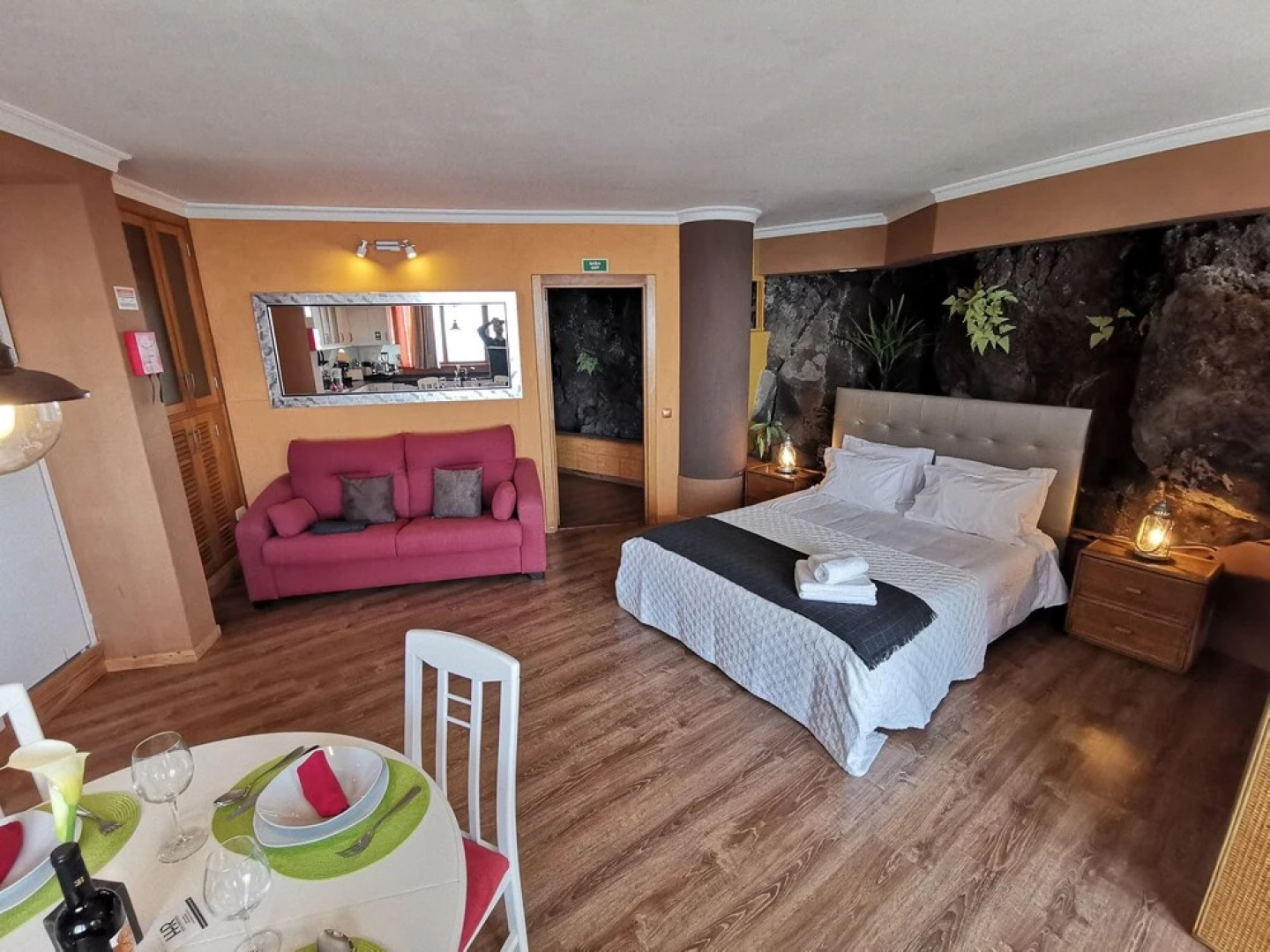 Castelo Austria - Top Floor Studio