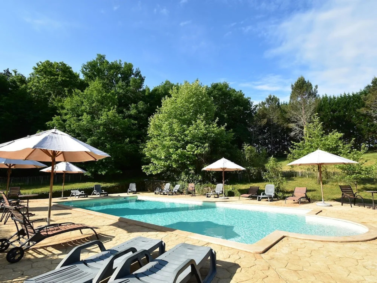 Detached, Characteristic House in Nature Near Saint-cirq-madelon