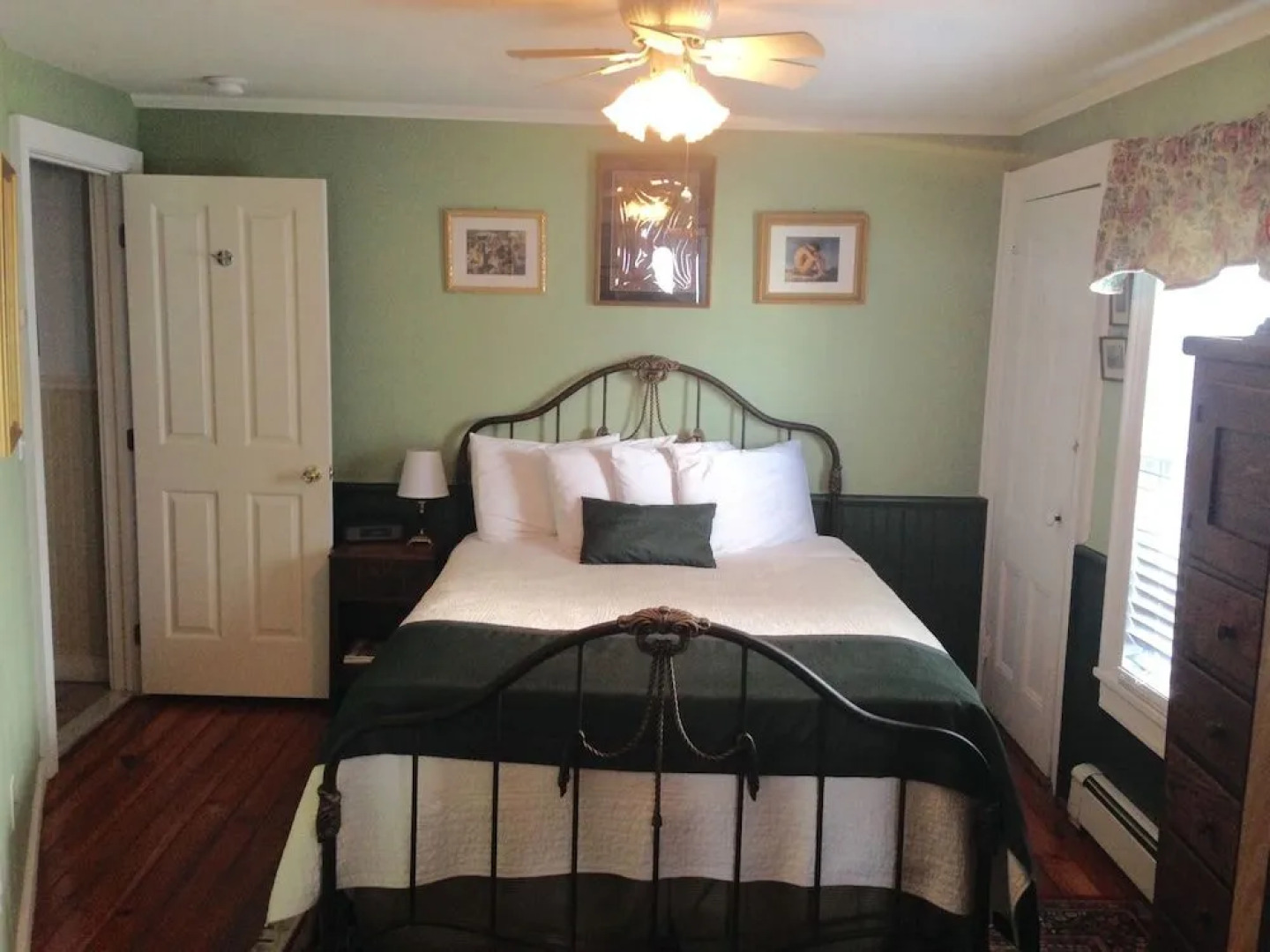 Stirling House Bed & Breakfast