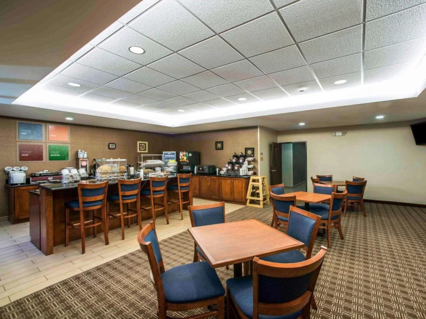 Comfort Inn & Suites Marion I-57